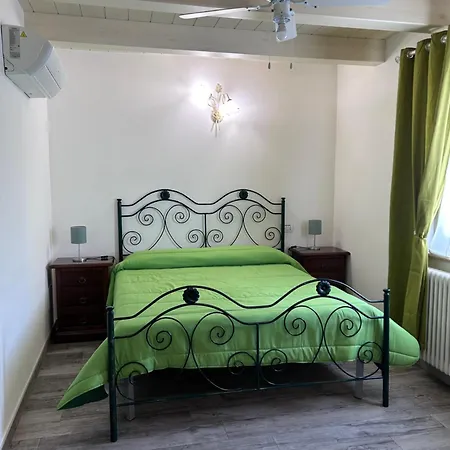 A Casa Di Mely アパート セニガッリア